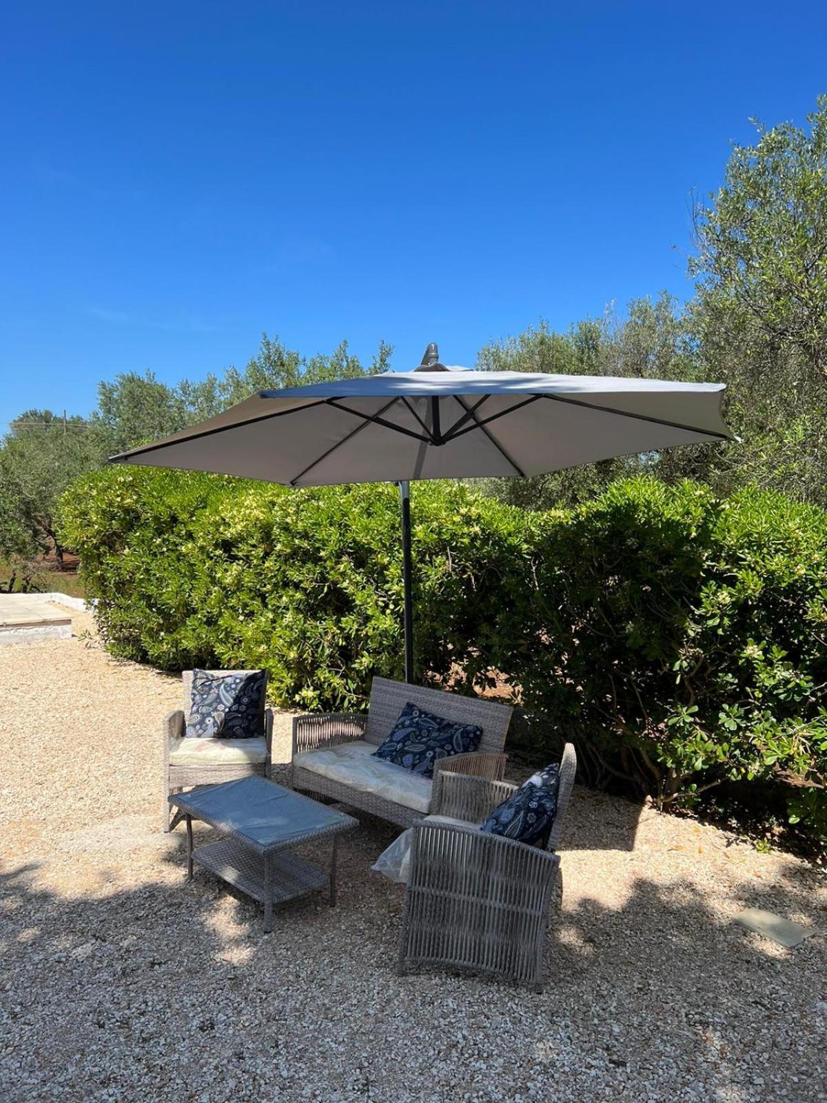 Trullo La Quercia Villa Остуни Екстериор снимка
