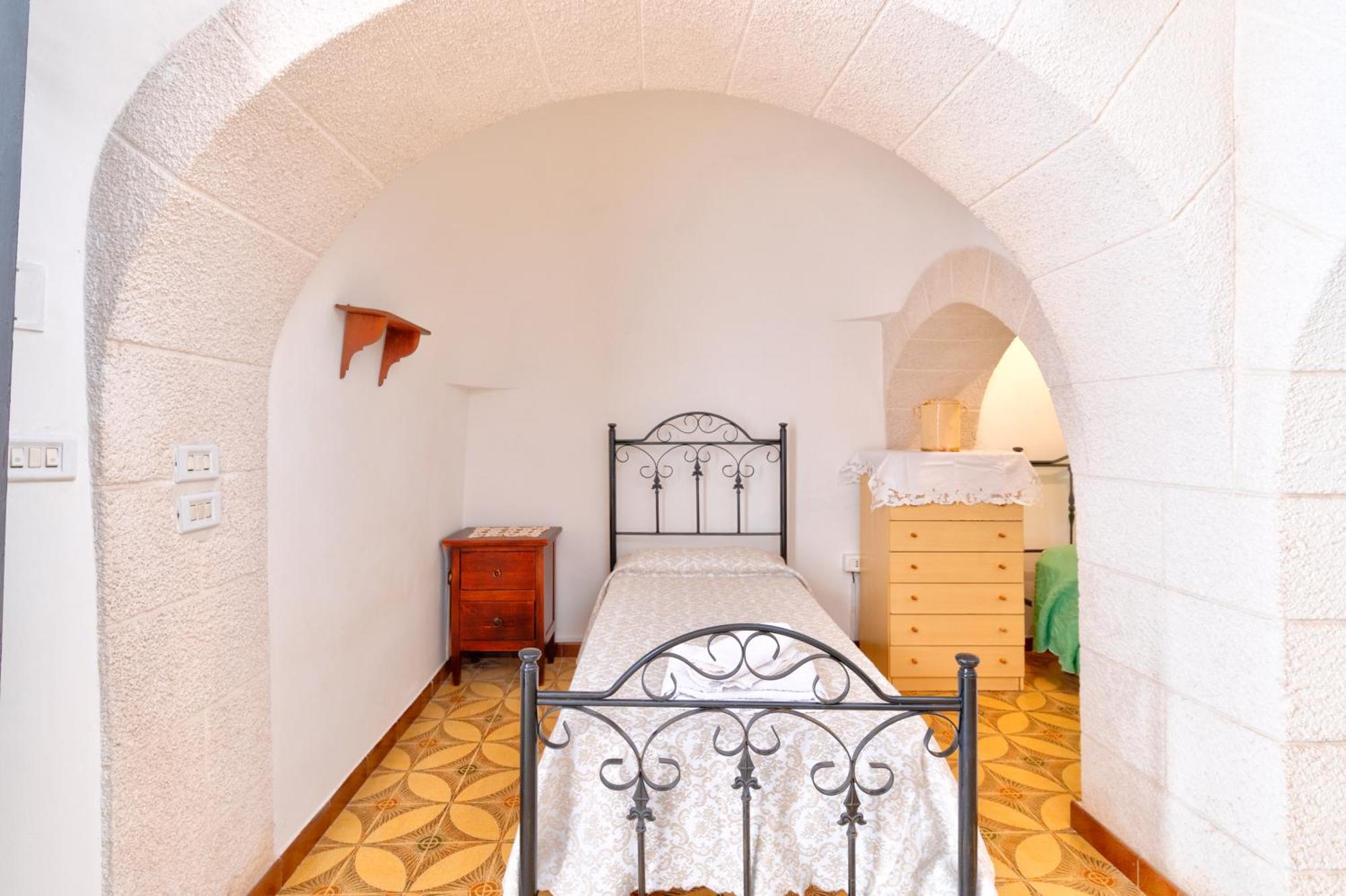 Trullo La Quercia Villa Остуни Екстериор снимка
